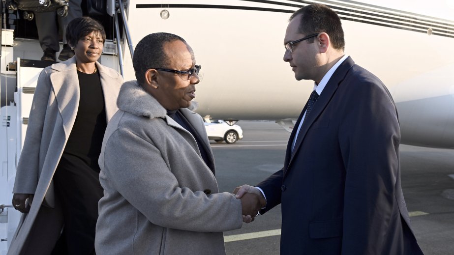 San-Tome və Prinsipi Demokratik Respublikasının Baş naziri Azərbaycana səfərə gəlib