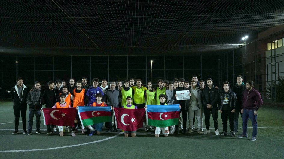 İstanbulda azərbaycanlı tələbələr arasında keçirilən futbol turniri başa çatıb