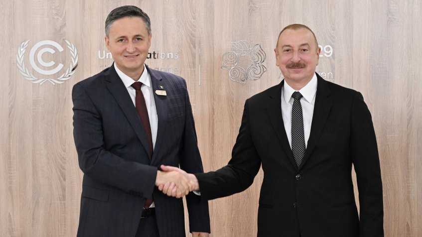 Prezident İlham Əliyev Bosniya və Herseqovinanın Rəyasət Heyətinin Sədri və üzvü ilə görüşüb YENİLƏNƏCƏK