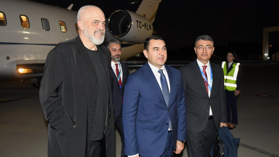 Albaniyanın Baş naziri iqlim sammitində iştirak məqsədilə Azərbaycana gəlib