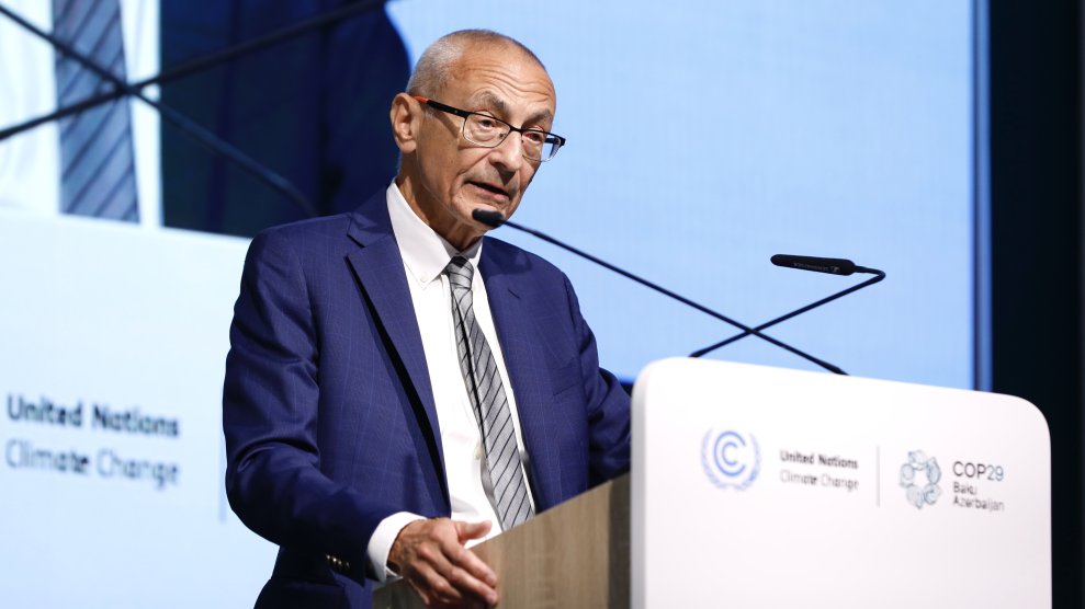 Con Podesta: COP Sədrliyi ilə müxtəlif mövzular ətrafında fəal şəkildə işləmişik