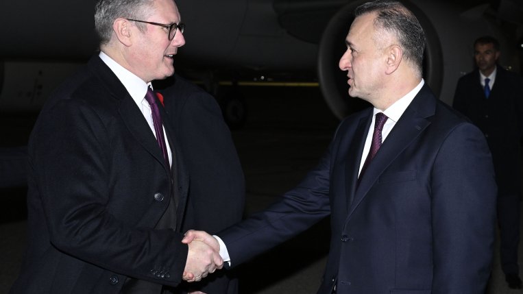 Birləşmiş Krallığın Baş naziri Azərbaycana səfərə gəlib