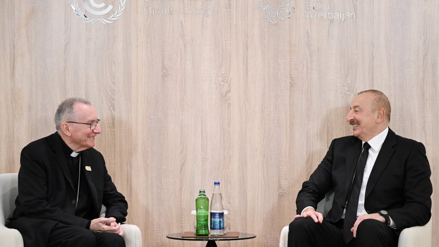 Prezident İlham Əliyev Müqəddəs Taxt-Tacın Dövlət katibi ilə görüşüb YENİLƏNİB