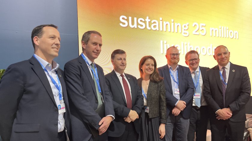 Britaniyalı nazirlər COP29-dakı pavilyonları ilə tanış olublar