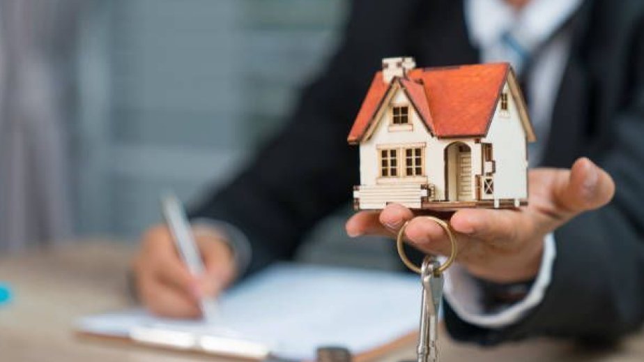 Müdafiə Nazirliyinin hərbi qulluqçularının mənzil təminatına büdcədən 35 milyon manat ayrılacaq