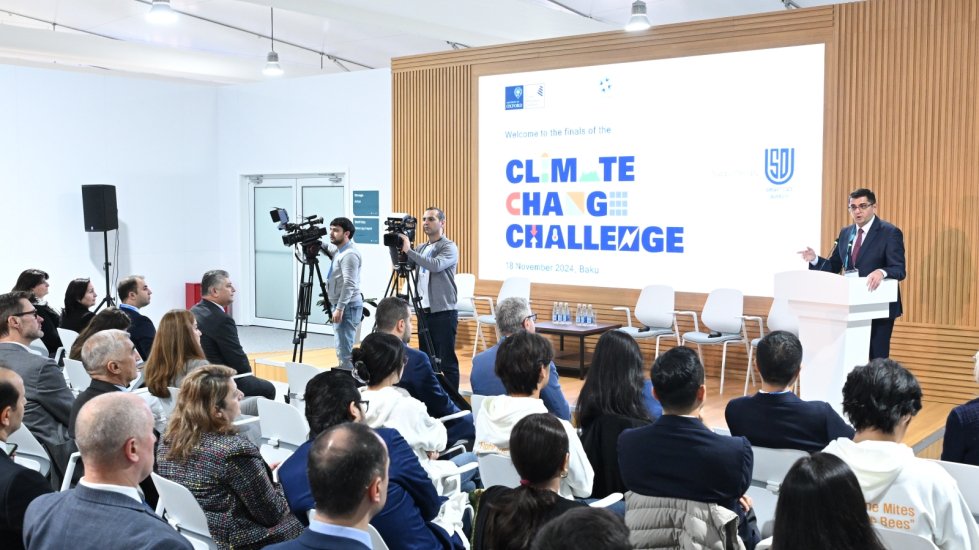 Bakıda iqlim dəyişmələri mövzusunda müsabiqənin açılış mərasimi olub