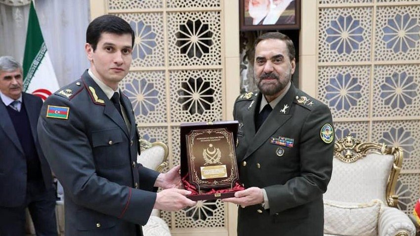 Azərbaycan və İran arasında hərbi əməkdaşlığa dair protokol imzalanıb