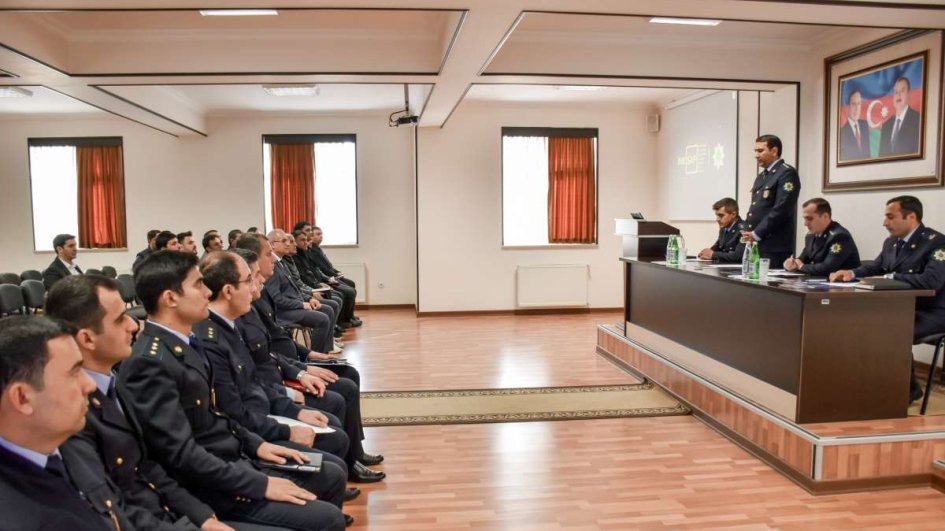 Naxçıvanda xarici ticarət iştirakçıları və gömrük təmsilçiləri ilə görüş keçirilib