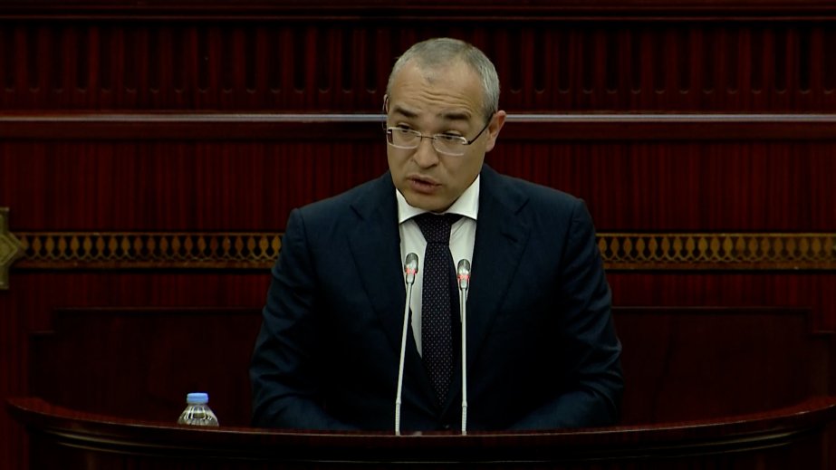 Mikayıl Cabbarov: Ölkə iqtisadiyyatının neft-qaz sektorundan asılılığının əhəmiyyətli dərəcədə azalması müşahidə olunur