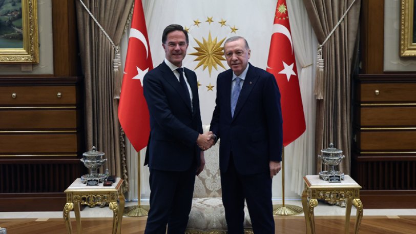 NATO-nun Baş katibi Ankarada Ukrayna, Yaxın Şərq və terrorla mübarizəni müzakirə edib