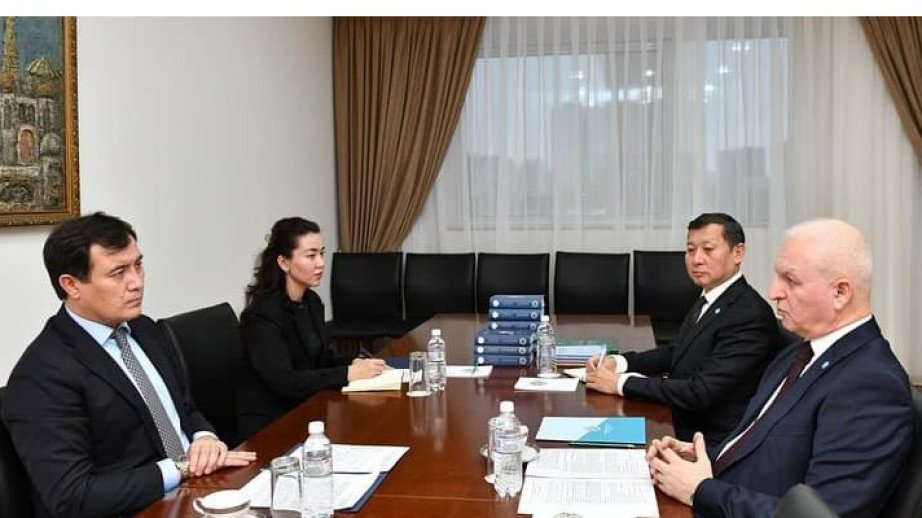 Türk xalqları arasında elmi əməkdaşlığın perspektivləri müzakirə olunub