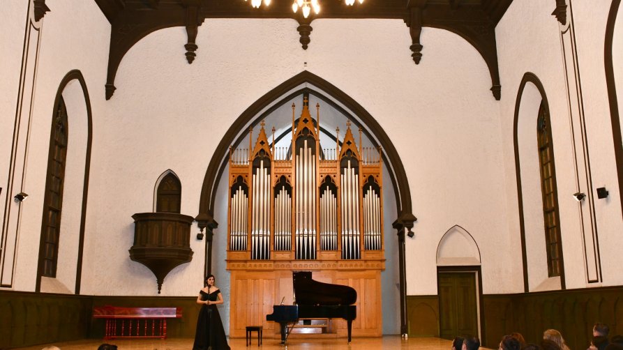 Tanınmış bəstəkarın xatirəsi “Məhəbbət işığı”nda anılıb