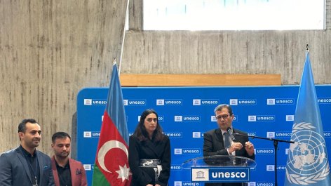 UNESCO-nun mənzil-qərargahında azərbaycanlı rəssamların sərgisi açılıb