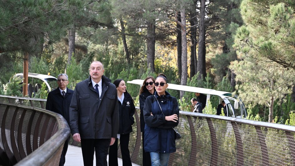 Prezident İlham Əliyev, Birinci xanım Mehriban Əliyeva və ailə üzvləri Mərkəzi Nəbatat Bağının açılışında iştirak ediblər