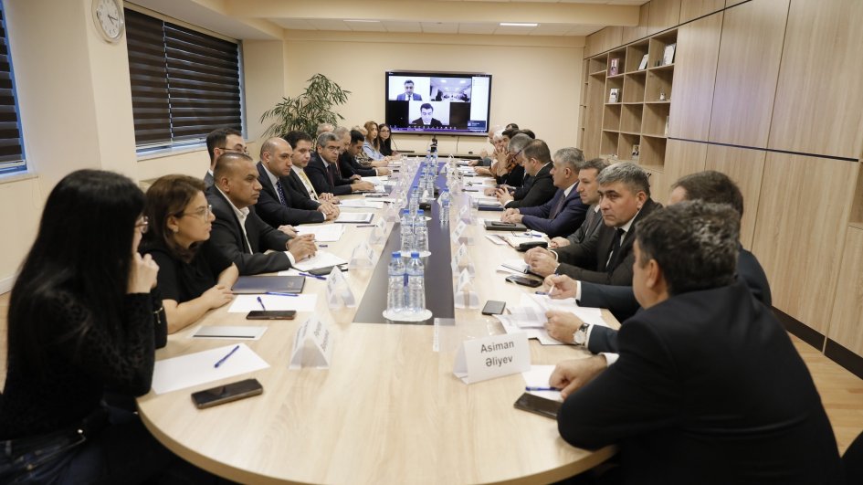 Azad edilmiş ərazilərdə məşğulluğun təmin olunmasında işəgötürənlərlə gələcək əməkdaşlığa dair müzakirə aparılıb