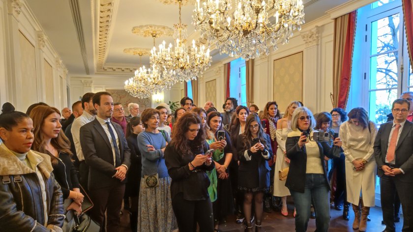 Parisdə azərbaycanlı rəssamların “Dayanıqlı baxış: daha yaşıl gələcək naminə incəsənət” adlı sərgisi açılıb