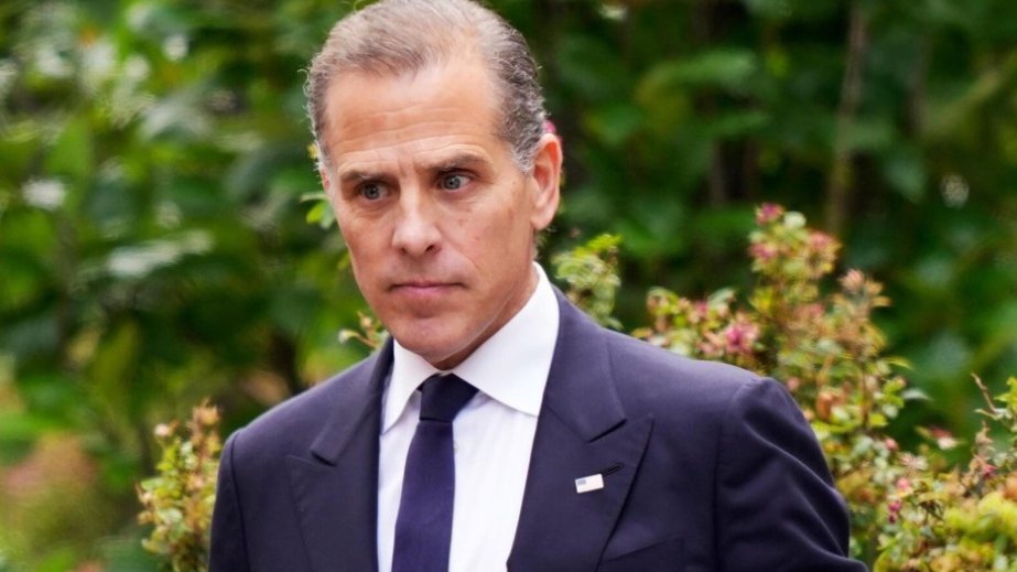 Bayden oğlunu əfv edib