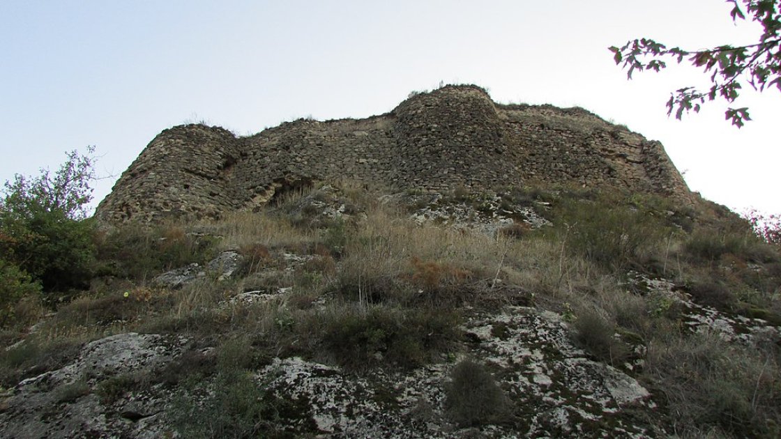 Qərbi Azərbaycan abidələri: erməniləşdirilməyə cəhd edilən Tauz-qala