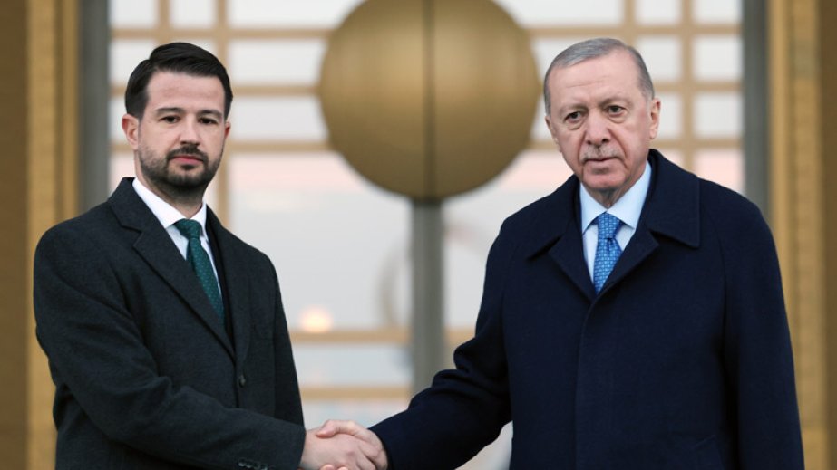 Ərdoğan: Türkiyə Suriyadakı hadisələri diqqətlə izləyir