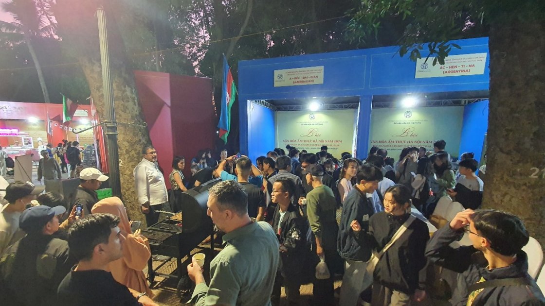 Azərbaycan mətbəxi Hanoy qida mədəniyyəti festivalında təqdim olunub