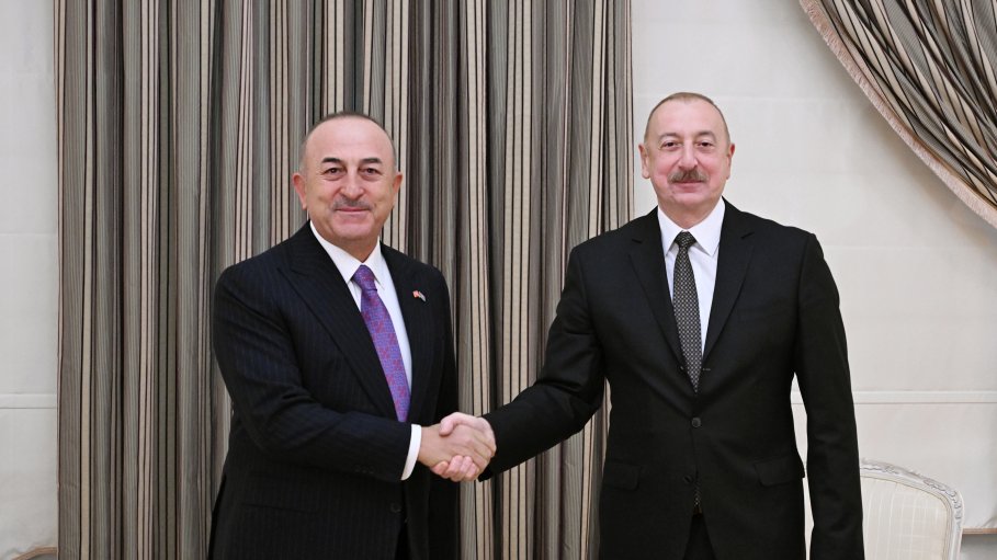 Prezident İlham Əliyev Türkiyənin sabiq xarici işlər naziri Mövlud Çavuşoğlunu qəbul edib