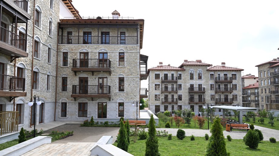 Növbəti köç karvanı Şuşaya çatıb - daha 48 ailə doğma yurduna qovuşub