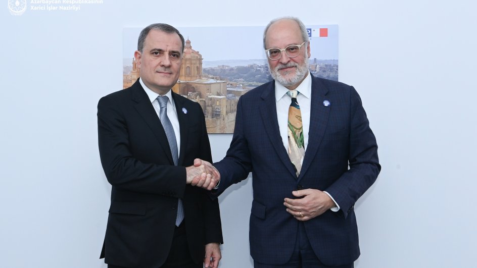 Ceyhun Bayramov: Ermənistanın Azərbaycana qarşı ərazi iddialarını davam etdirməsi sülh prosesinə maneə törədir