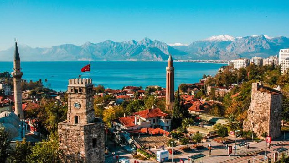 Antalya turizm şəhəri mükafatına layiq görülüb