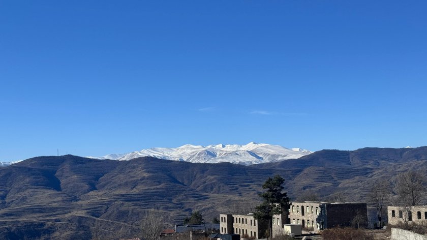 Yaponiyalı professor Laçına səfər edib