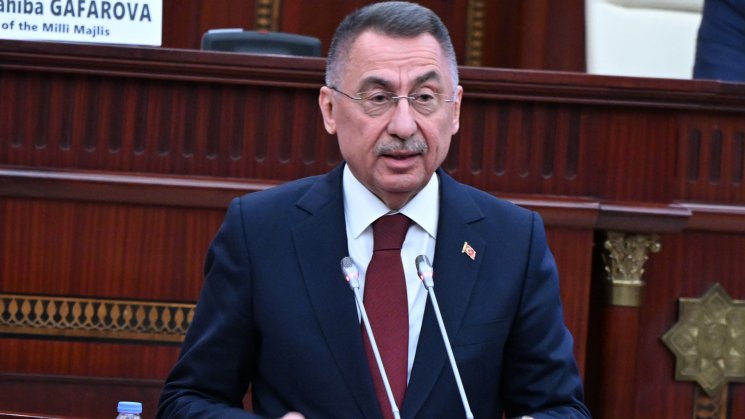 Azərbaycan parlamentinin 106 il dönümündə iştirak etməkdən çox qürurluyam - Fuat Oktay