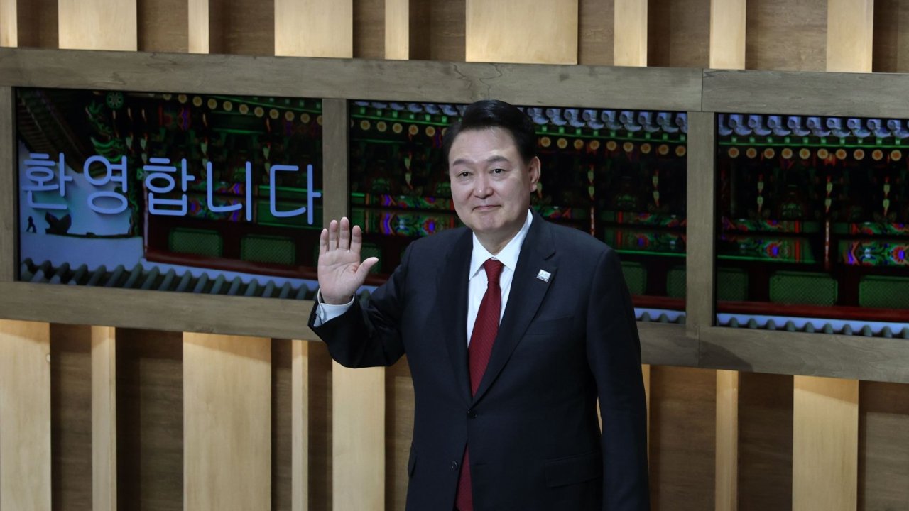 Cənubi Koreya prezidenti xalqdan üzr istədi