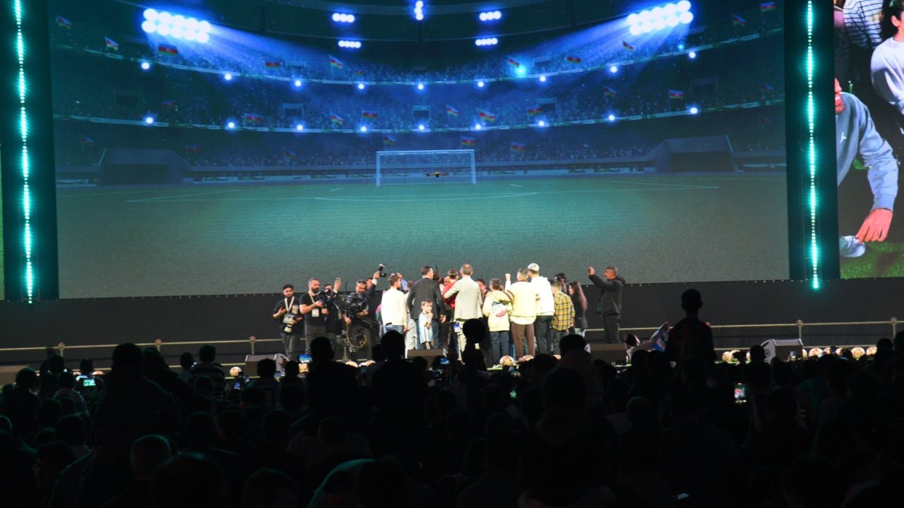 Bakıda əfsanəvi Lionel Messi və ulduz komanda yoldaşları ilə görüş keçirilib