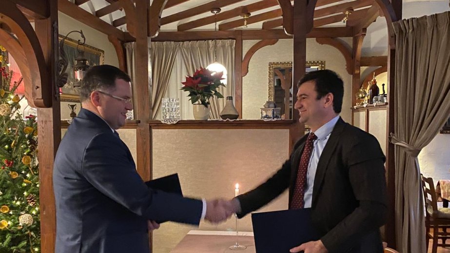 Polşa və Azərbaycan banklar assosiasiyaları arasında memorandum imzalanıb