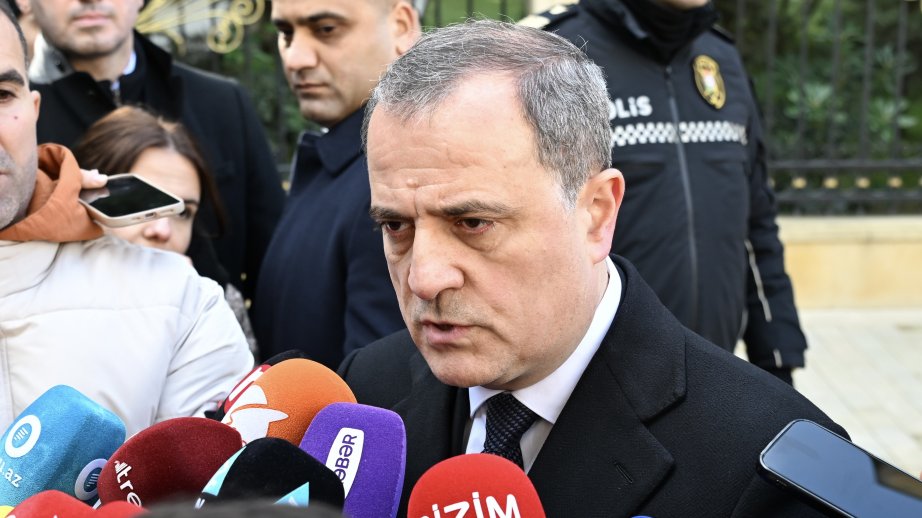 Ceyhun Bayramov: Araz çayı üzərində körpü tikintisi davam edir