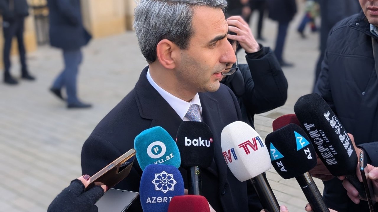 Bakı-Balakən qatarının fəaliyətə başlanmasına sayılı günlər qalıb - Rövşən Rüstəmov
