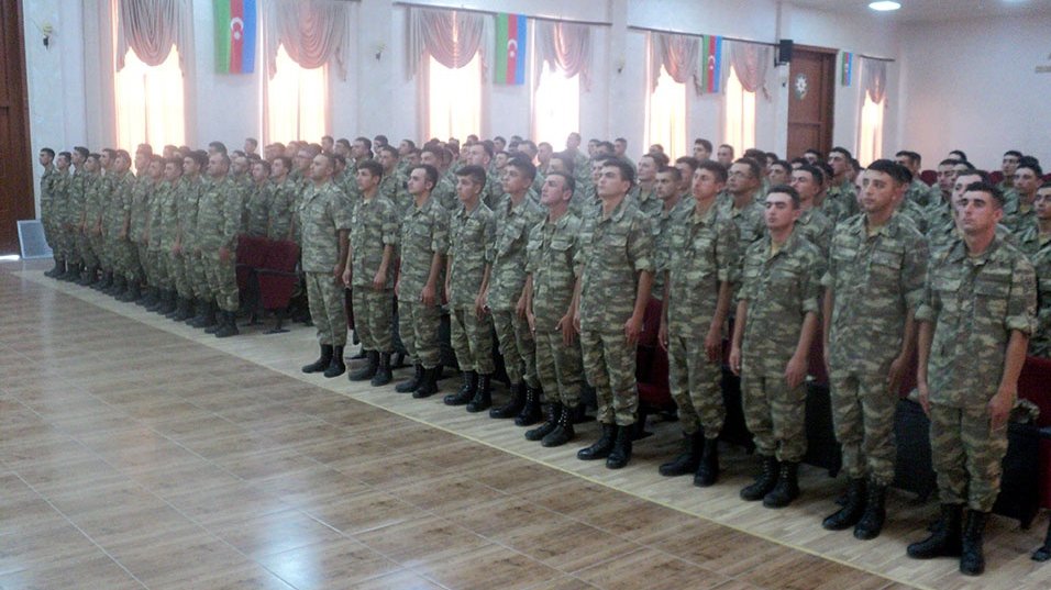 Azərbaycan Silahlı Qüvvələrinin ehtiyat şəxsi heyətinin yaradılması ilə bağlı yaş həddi azaldılır