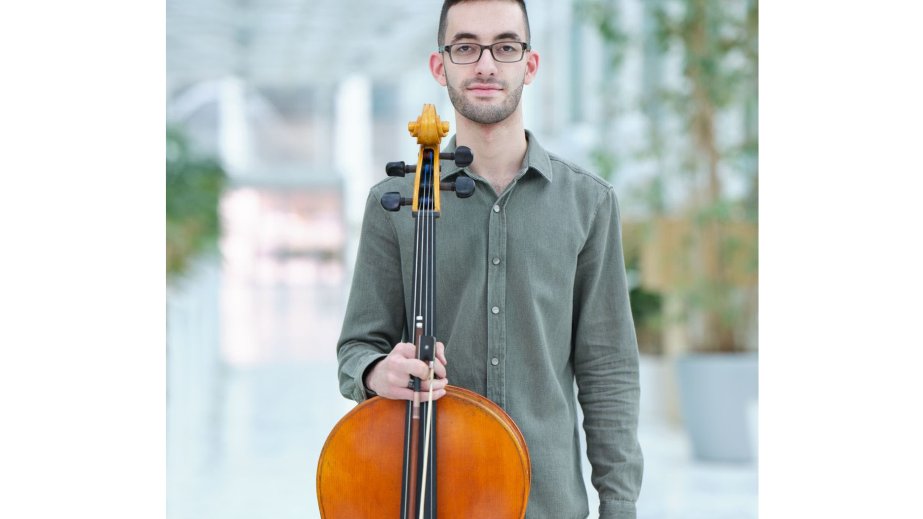 Erol Rzayev - Boston Filarmoniya orkestrində azərbaycanlı violonçel ifaçısı