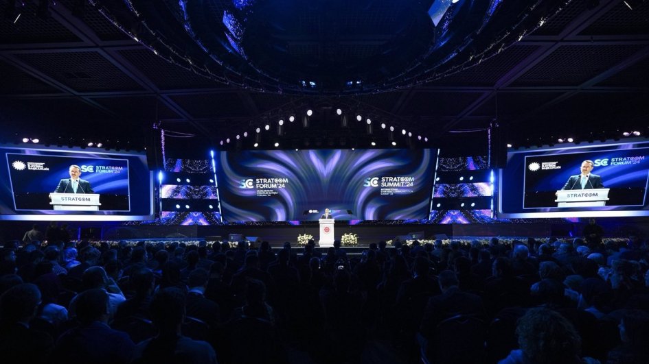 “Stratcom 24”-də “Süni intellekt və strateji kommunikasiya: Azərbaycanın gələcəyi üçün bir baxış” mövzusunda iclas keçirilib
