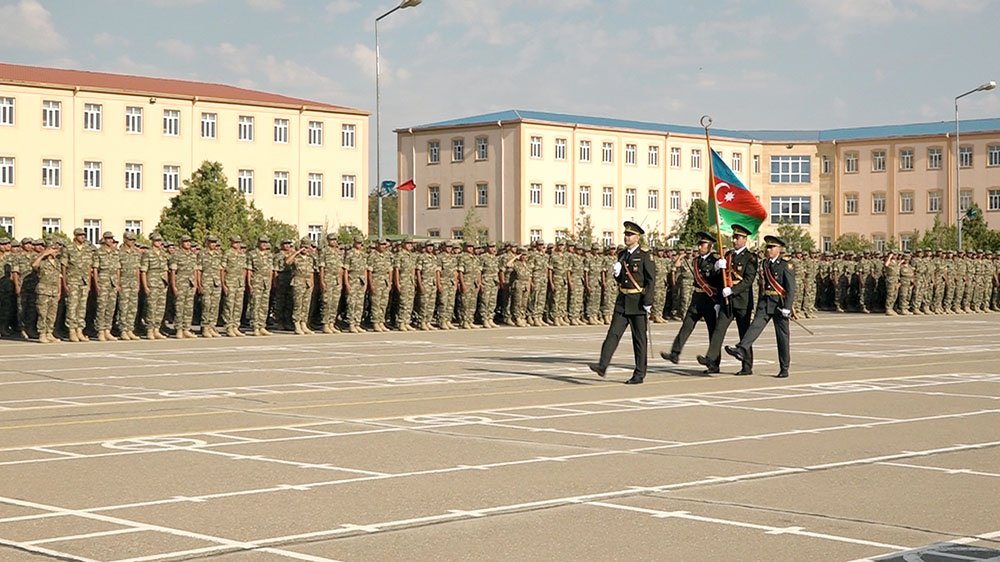 Həqiqi hərbi xidmət müddətinin azaldılması məsələsi müzakirə mövzusu deyil - Dövlət Xidməti