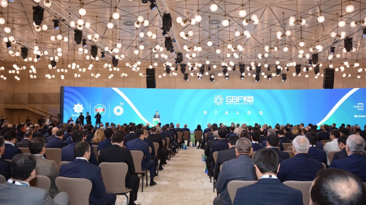 Bakıda Gömrük-Biznes Forumu keçirilir (FOTO)