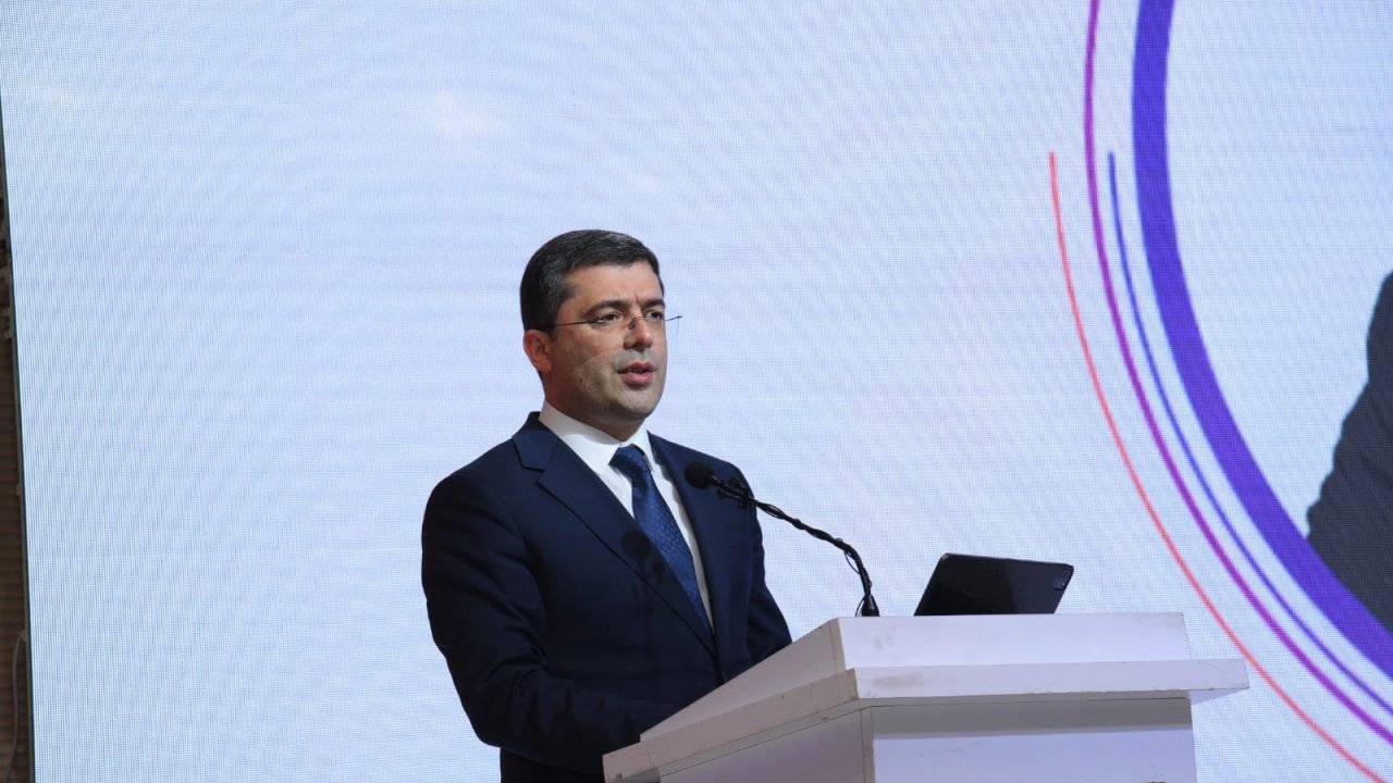 Azərbaycan onun informasiya mühitini çirkləndirmək istəyən müxtəlif dairələrin daim hədəfindədir - Əhməd İsmayılov