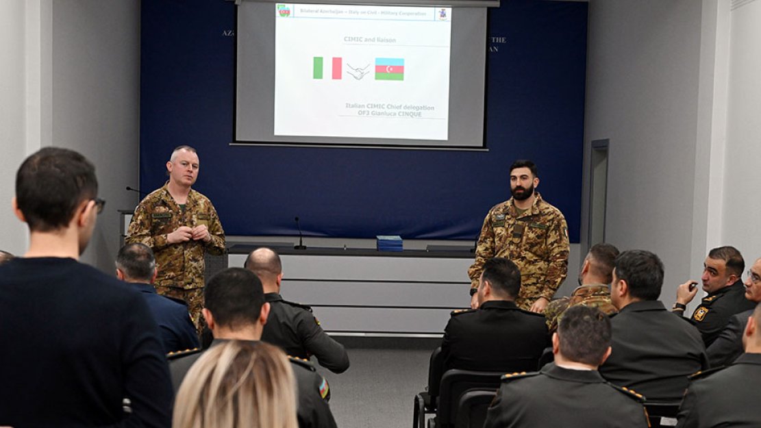 İtaliyanın hərbi nümayəndə heyəti ölkəmizə səfər edib