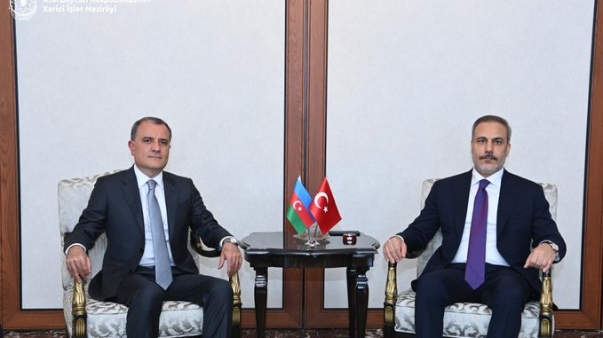 Əsas səhifə
Siyasət
Türkiyə Azərbaycanı D-8-ə üzv seçilməsi münasibətilə təbrik etdi