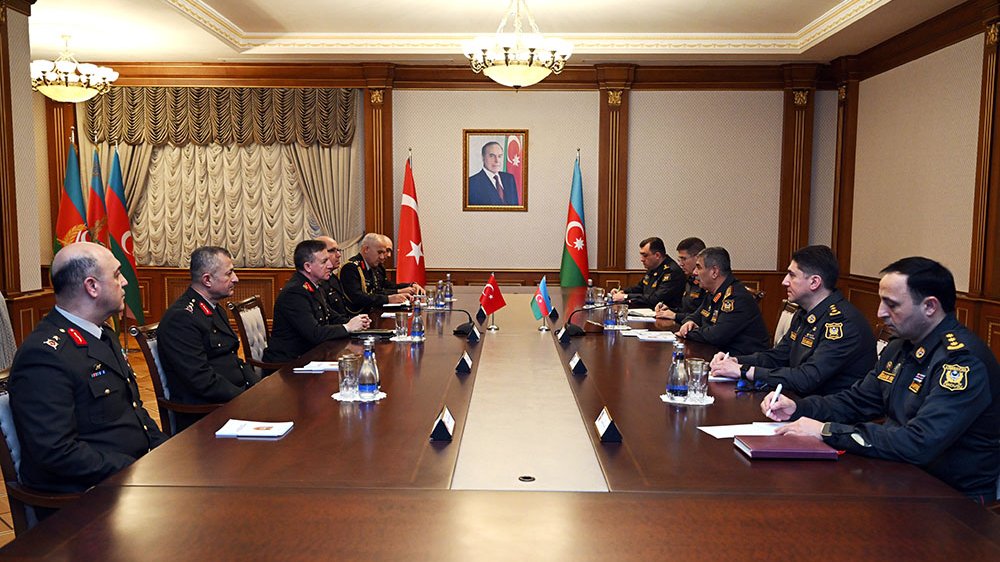 Azərbaycan və Türkiyə arasında regional təhlükəsizlik məsələləri müzakirə edilib