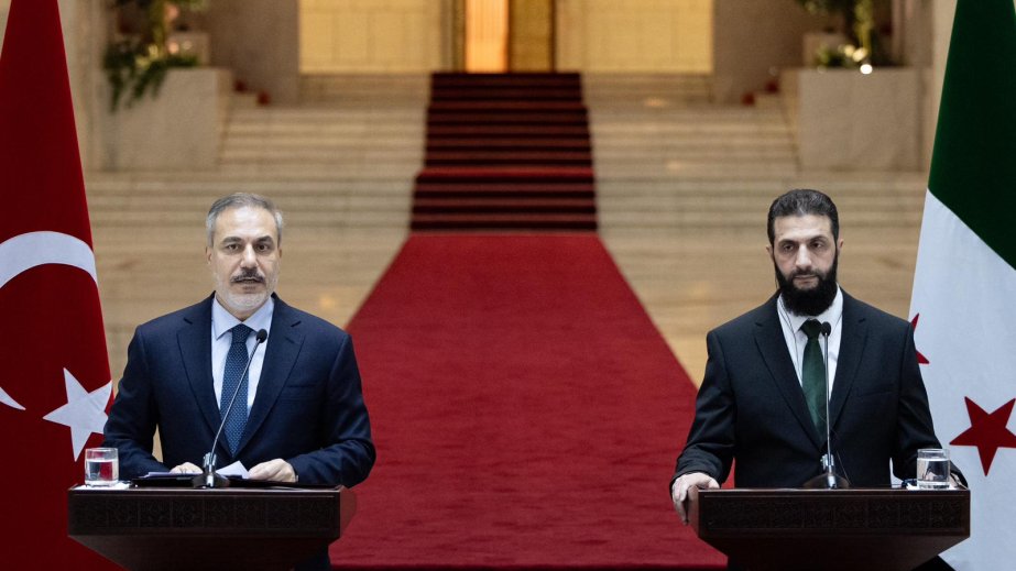 Hakan Fidan: Türkiyə olaraq tarixin doğru tərəfində durmağımızın haqlı qüruru içindəyik