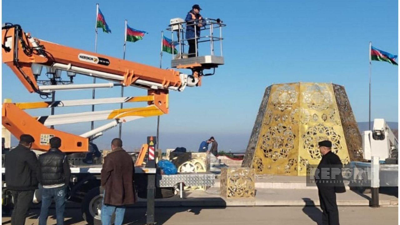 Xankəndidə Yeni il tədbirlərinə hazırlıq işləri görülür