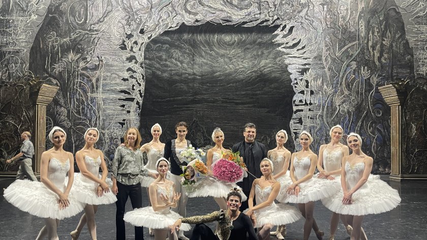 Azərbaycanlı dirijor Çində Tatarıstan Teatrının tamaşalarını idarə edir