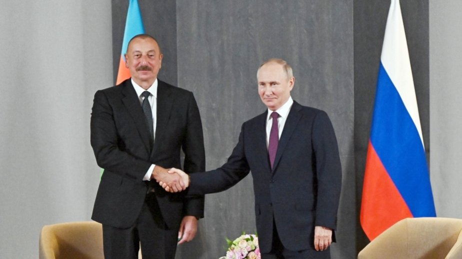 Vladimir Putin Prezident İlham Əliyevə zəng edib