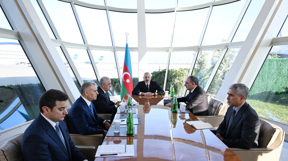 Prezident İlham Əliyev təyyarə qəzası ilə bağlı müşavirə keçirib YENİLƏNƏCƏK