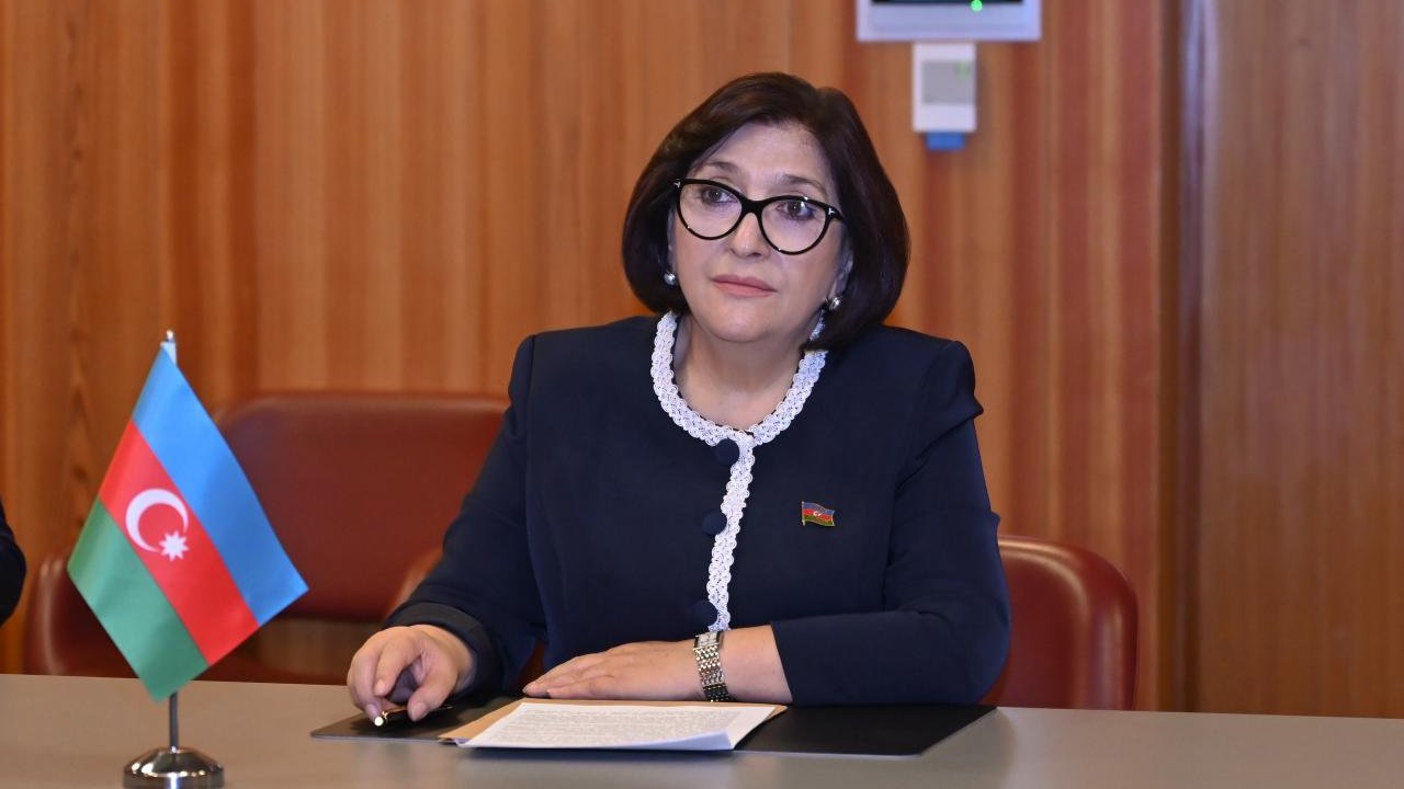 Sahibə Qafarova təyyarə qəzasında həlak olanların ailələrinə başsağlığı verib